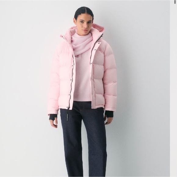 Aritzia Super Puff chalk pink - Picture 2 of 4